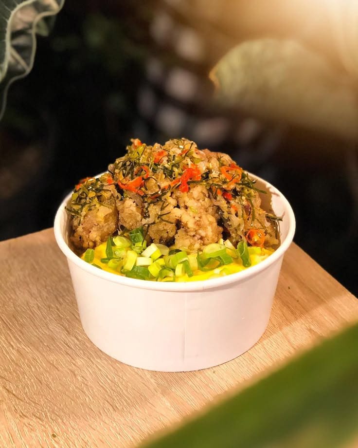 Rice Bowl Ayam Suwir Daun Jeruk Pedas